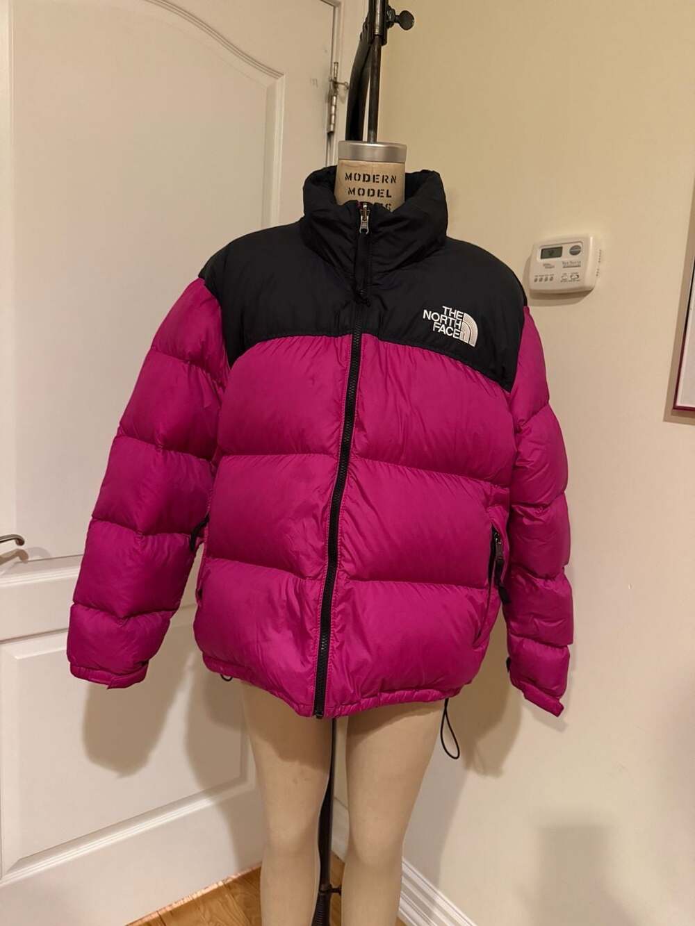 The North Face 1996 Retro Nuptse Jacket - Fuchsia Pink, XXL, 700 Fill Power